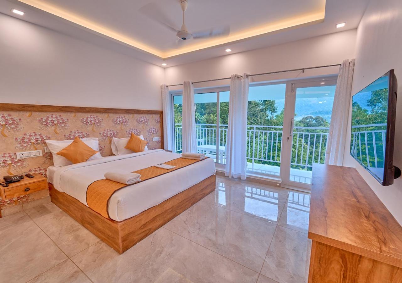 Ice Mist Pool Resort Munnar By Voye Homes Kültér fotó
